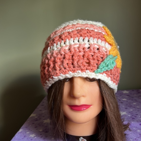 Crochet flower beanie medium soft mandala acrylic yarn new - Picture 3 of 9